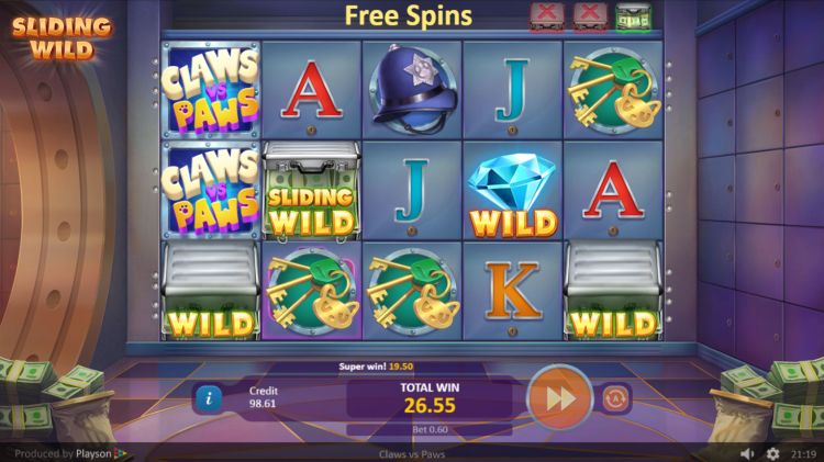 Claws vs Paws slot Free Spins