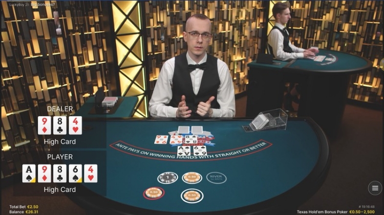 Evolution Texas Hold’em Bonus Poker Gameplay