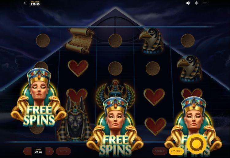 Mega Pyramid online slot bonus win