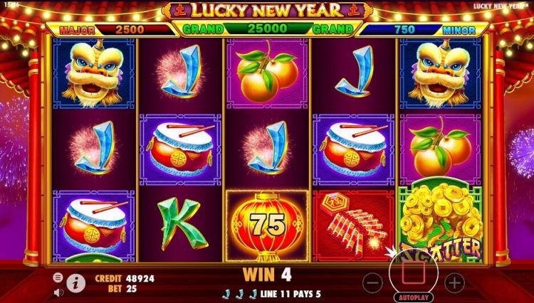 Lucky New Year online slot gameplay